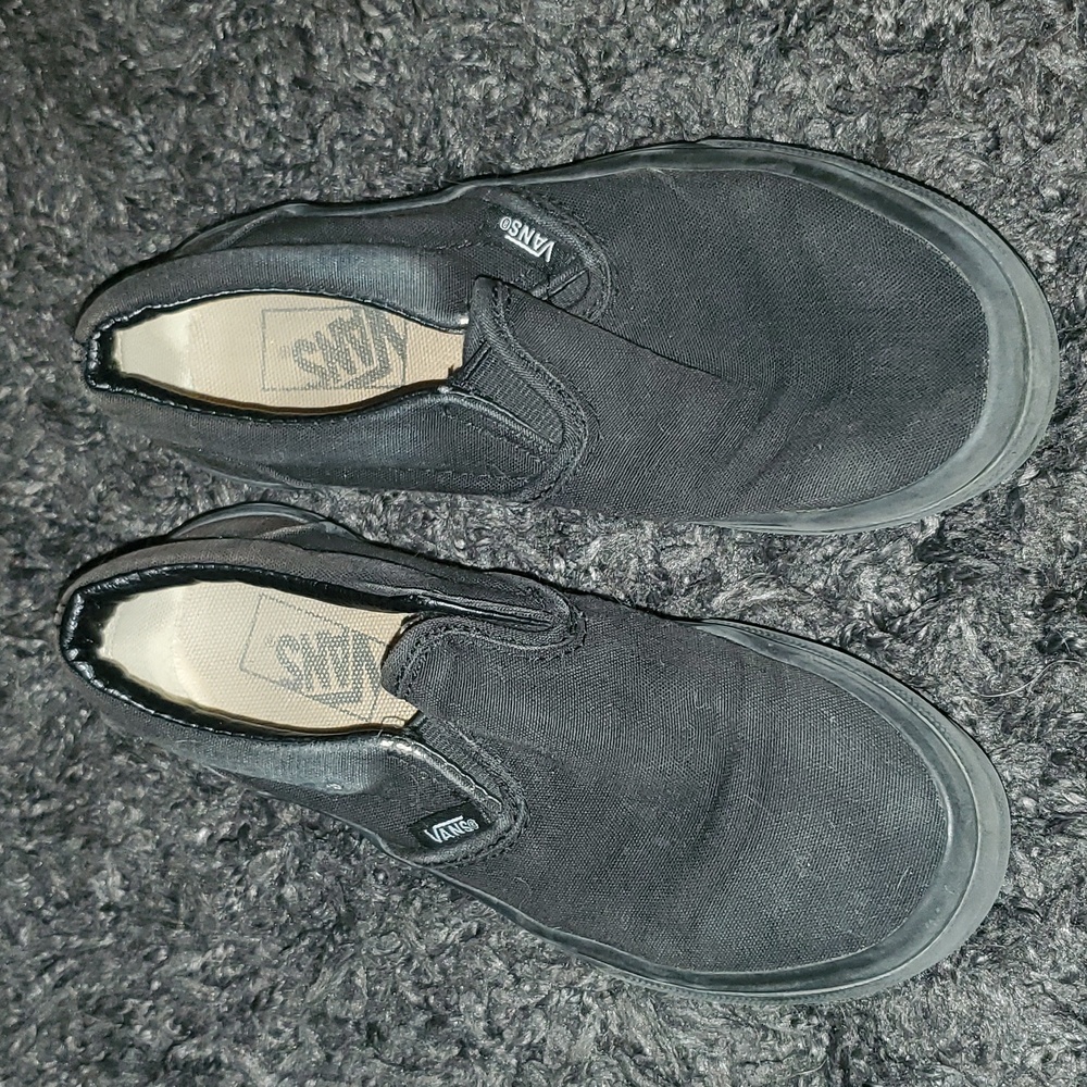 Kids Size 1 Black Slip on Vans